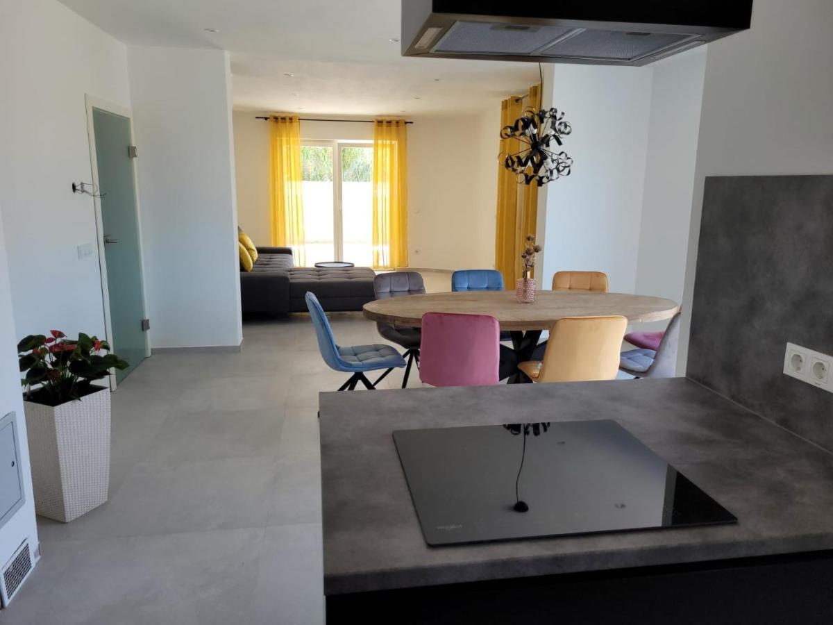 Haus Dalmatia With Heated Pool Διαμέρισμα Bibinje Εξωτερικό φωτογραφία