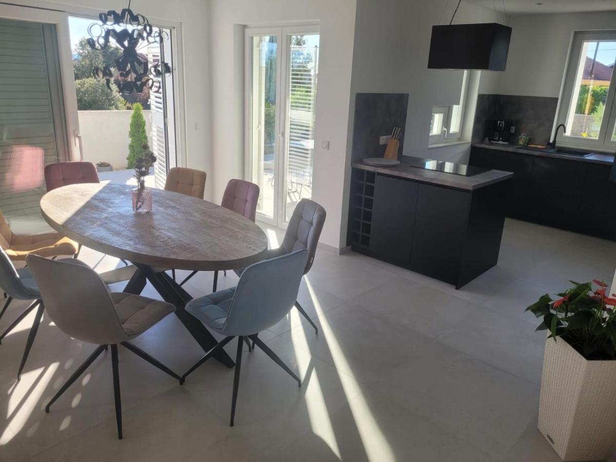 Haus Dalmatia With Heated Pool Διαμέρισμα Bibinje Εξωτερικό φωτογραφία