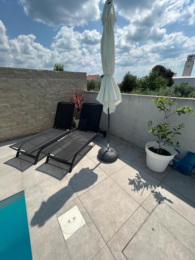 Haus Dalmatia With Heated Pool Διαμέρισμα Bibinje Εξωτερικό φωτογραφία